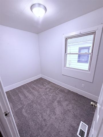 1317 Illinois Avenue, Lansing, MI 48906