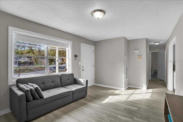 4017 WATSON ROAD, Tampa, FL 33610