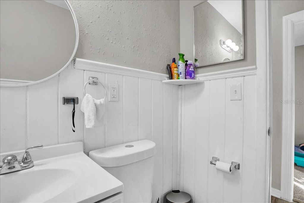 Image 26 of property listing at 4017 WATSON ROAD, Tampa, FL 33610