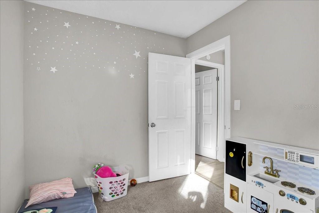 Image 30 of property listing at 4017 WATSON ROAD, Tampa, FL 33610