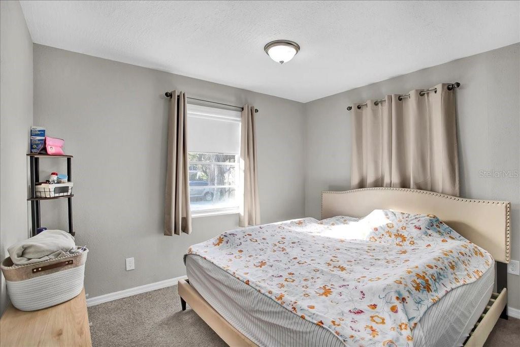 Image 32 of property listing at 4017 WATSON ROAD, Tampa, FL 33610