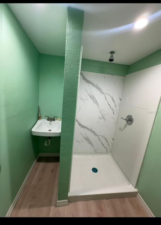 Image 40 of property listing at 4017 WATSON ROAD, Tampa, FL 33610