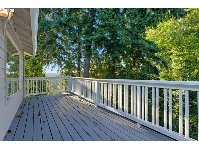 731 Se FOREST GLEN Rd, Estacada, OR 97023