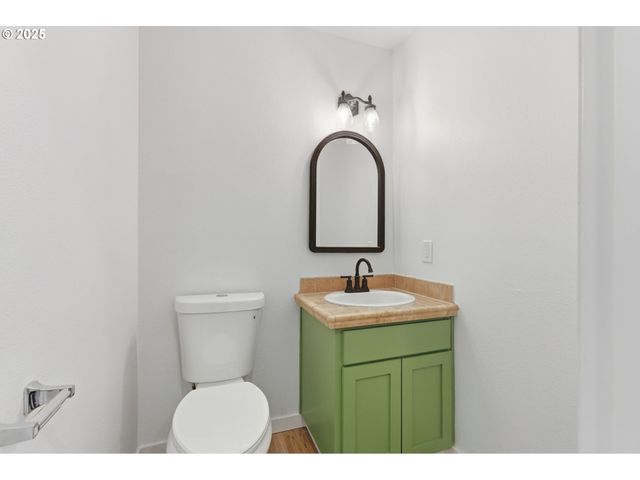 731 Se FOREST GLEN Rd, Estacada, OR 97023