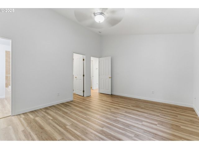 731 Se FOREST GLEN Rd, Estacada, OR 97023