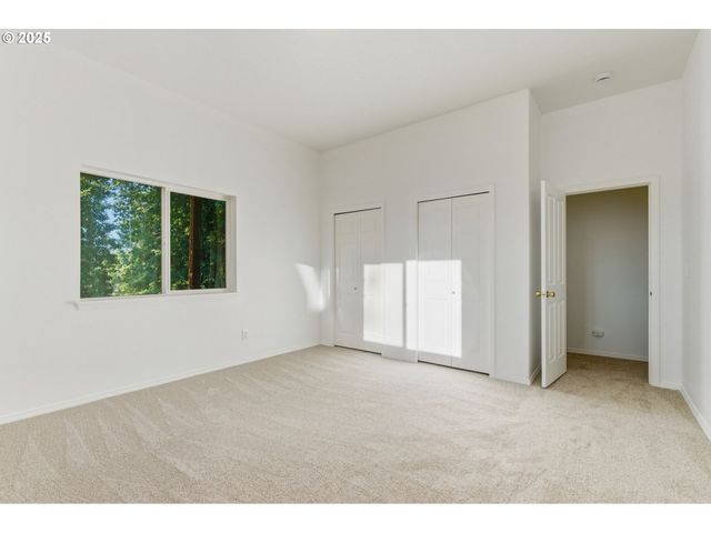 731 Se FOREST GLEN Rd, Estacada, OR 97023