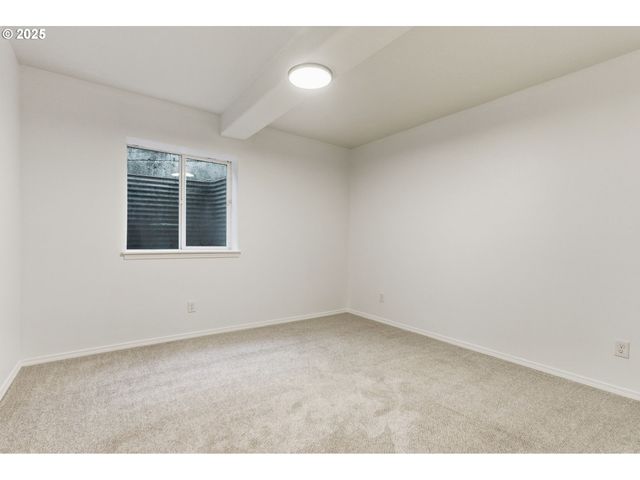 731 Se FOREST GLEN Rd, Estacada, OR 97023