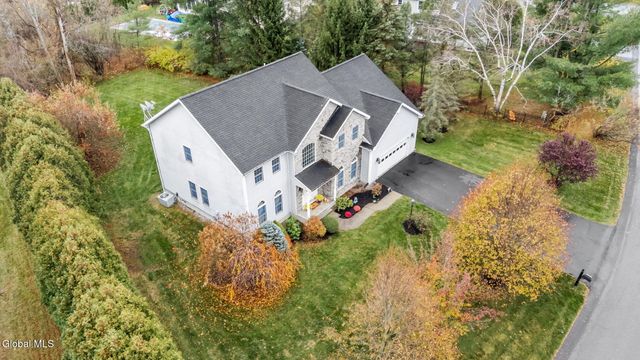 321 Saint Ann Drive, Niskayuna, NY 12309