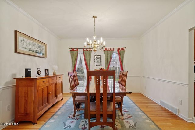 321 Saint Ann Drive, Niskayuna, NY 12309