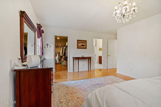 321 Saint Ann Drive, Niskayuna, NY 12309