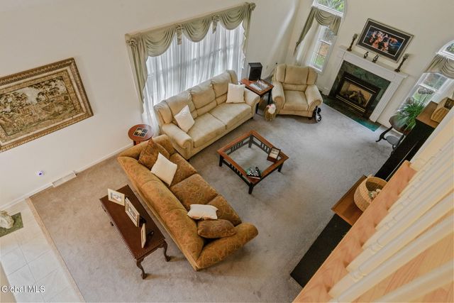 321 Saint Ann Drive, Niskayuna, NY 12309