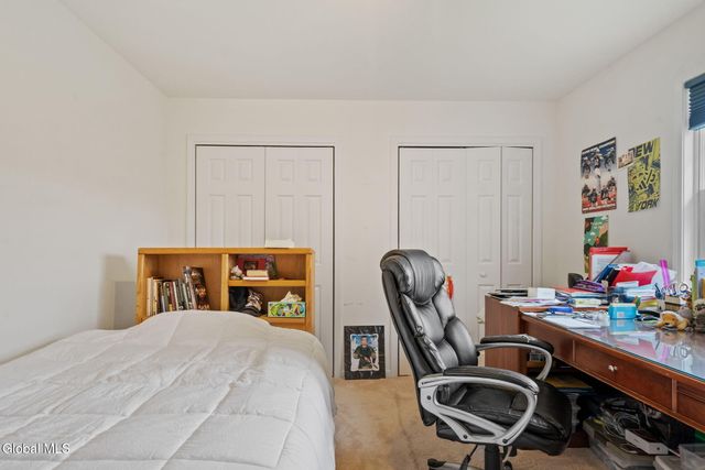 321 Saint Ann Drive, Niskayuna, NY 12309