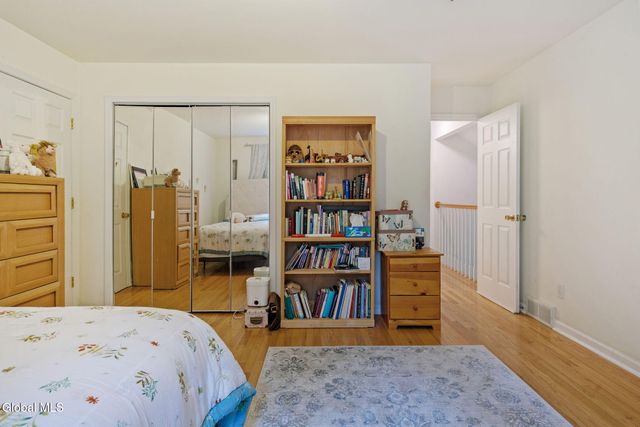 321 Saint Ann Drive, Niskayuna, NY 12309