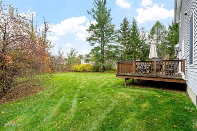 321 Saint Ann Drive, Niskayuna, NY 12309