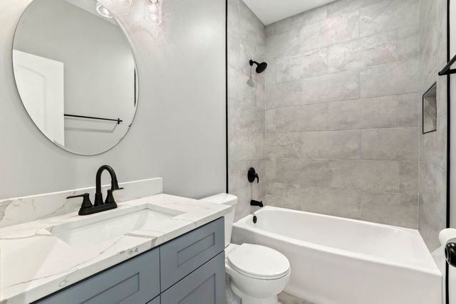 4605 S Langley Avenue 2, Chicago, IL 60653