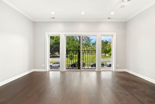 4605 S Langley Avenue 2, Chicago, IL 60653