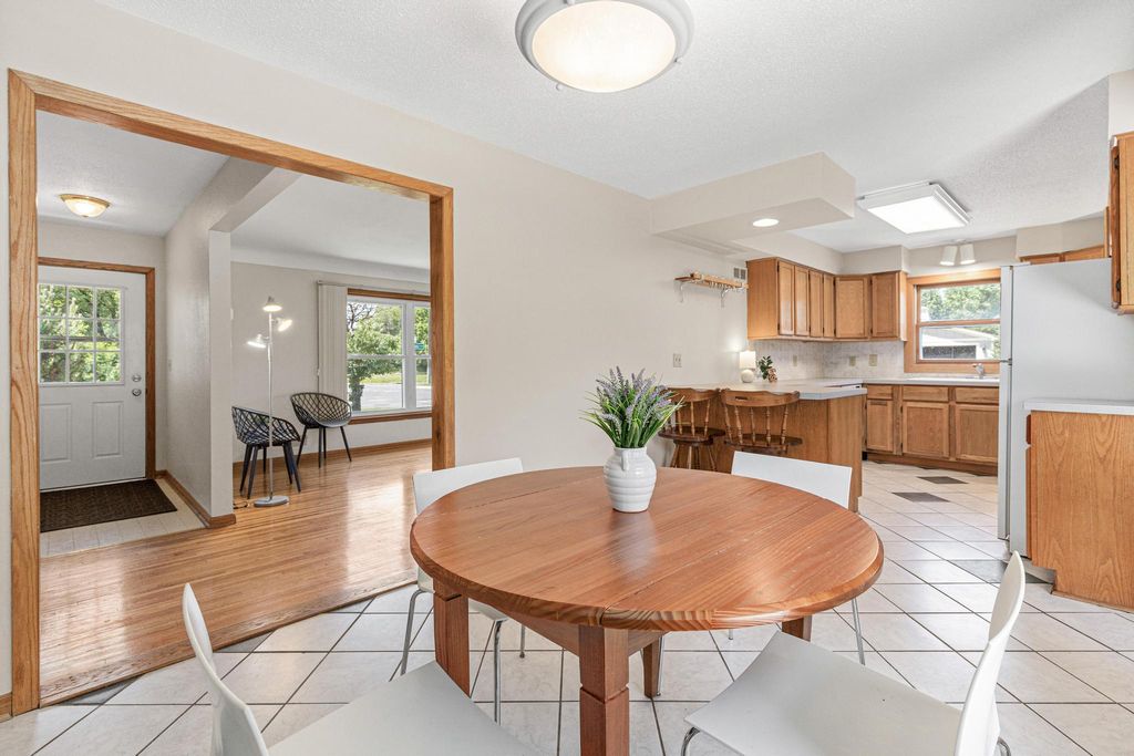 1601 Princeton Avenue, Saint Louis Park, MN 55416 — photo 2