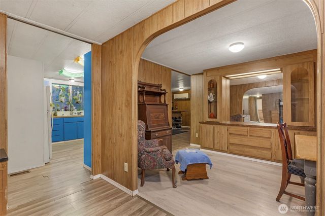 570 Crockett Lake Drive, Coupeville, WA 98239