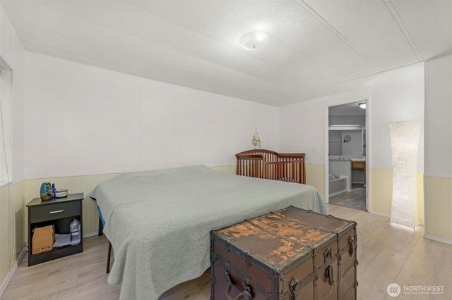 570 Crockett Lake Drive, Coupeville, WA 98239