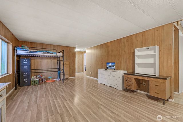 570 Crockett Lake Drive, Coupeville, WA 98239