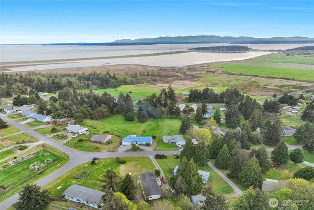 570 Crockett Lake Drive, Coupeville, WA 98239