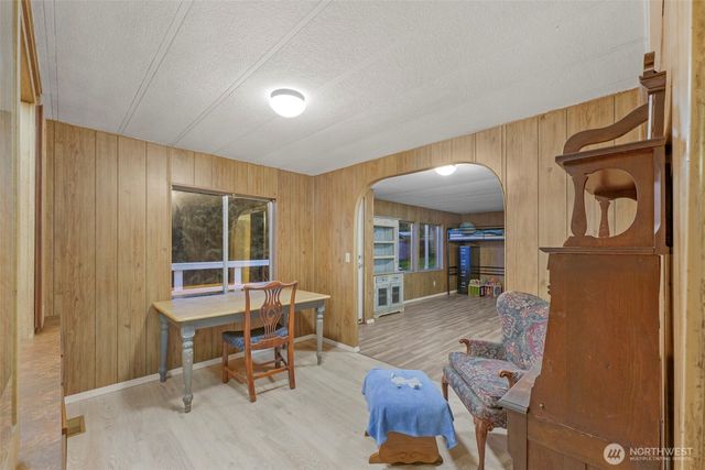 570 Crockett Lake Drive, Coupeville, WA 98239