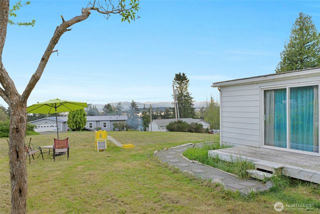 570 Crockett Lake Drive, Coupeville, WA 98239