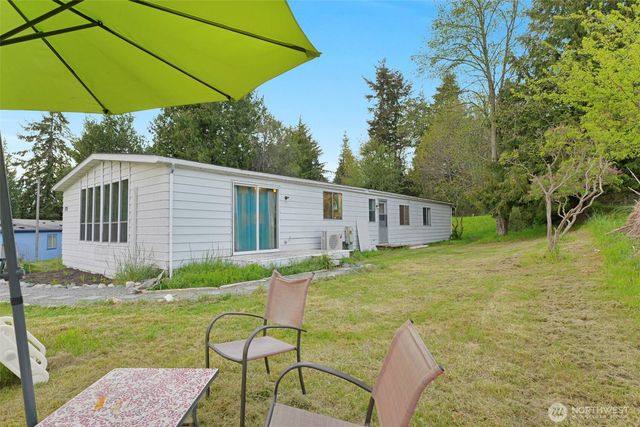570 Crockett Lake Drive, Coupeville, WA 98239