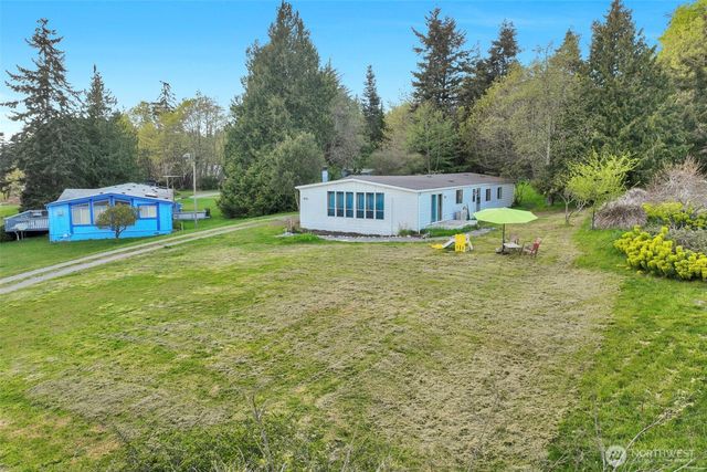 570 Crockett Lake Drive, Coupeville, WA 98239