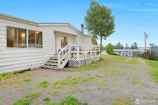 570 Crockett Lake Drive, Coupeville, WA 98239