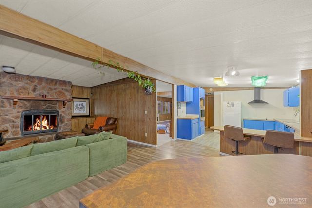 570 Crockett Lake Drive, Coupeville, WA 98239