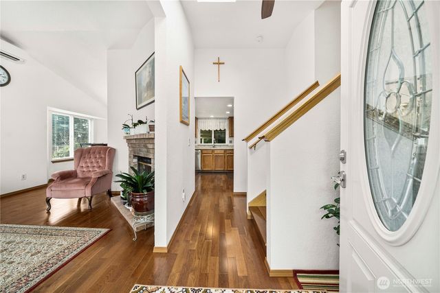 9431 Summerfield Loop SE, Olympia, WA 98513