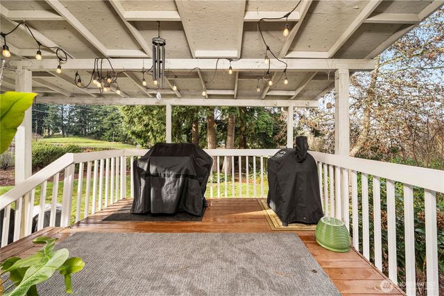 9431 Summerfield Loop SE, Olympia, WA 98513