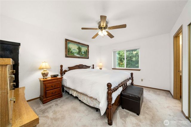 9431 Summerfield Loop SE, Olympia, WA 98513