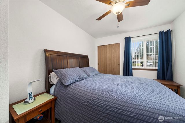 9431 Summerfield Loop SE, Olympia, WA 98513