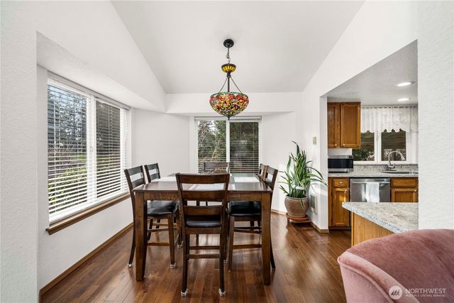 9431 Summerfield Loop SE, Olympia, WA 98513