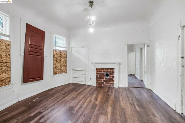 630 York, Vallejo, CA 94590
