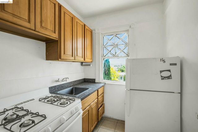 630 York, Vallejo, CA 94590