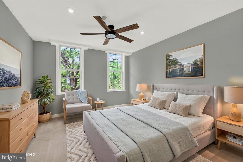Image 20 of property listing at 1421 HULL ST, Baltimore, MD 21230