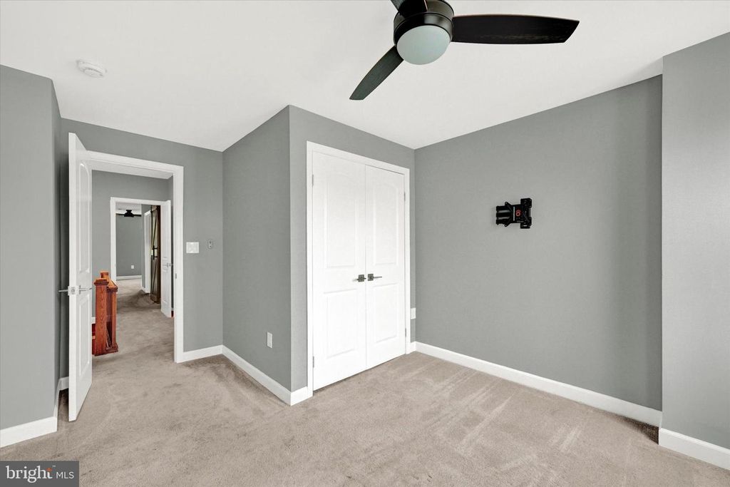Image 28 of property listing at 1421 HULL ST, Baltimore, MD 21230