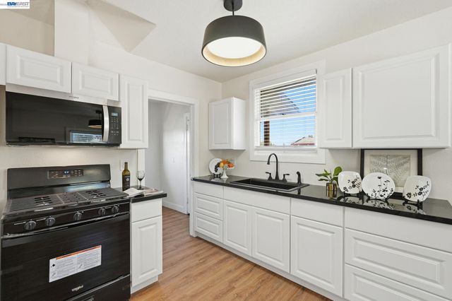 2957 73Rd Ave, Oakland, CA 94605