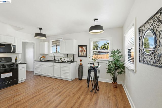 2957 73Rd Ave, Oakland, CA 94605