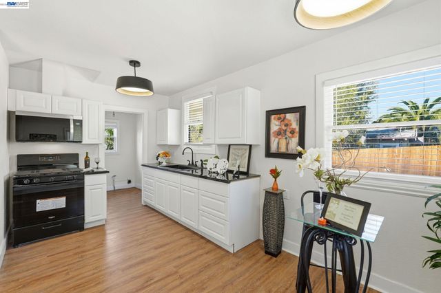 2957 73Rd Ave, Oakland, CA 94605