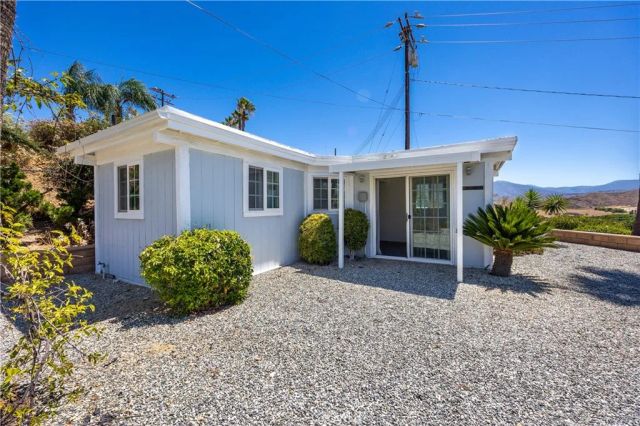 26660 Rim, Hemet, CA 92544