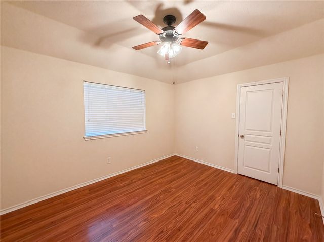 9816 Mullins Crossing Drive, Fort Worth, TX 76126