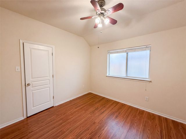 9816 Mullins Crossing Drive, Fort Worth, TX 76126