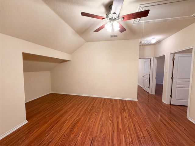 9816 Mullins Crossing Drive, Fort Worth, TX 76126