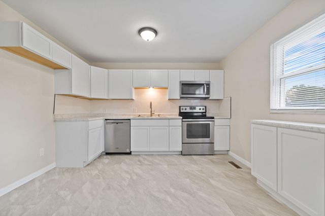 3606 South Moreland Avenue, Springfield, MO 65807