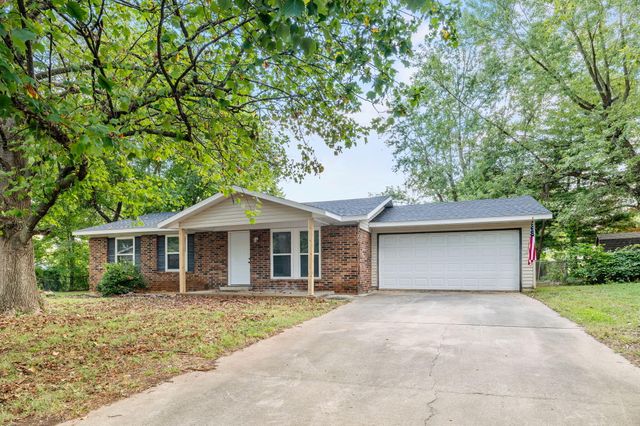3606 South Moreland Avenue, Springfield, MO 65807