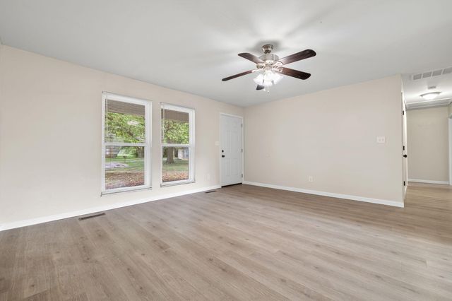 3606 South Moreland Avenue, Springfield, MO 65807